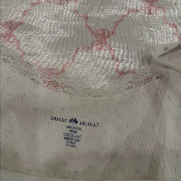 NWT Brandy Melville White with/ Blue Hearts Tank Top - Picture 4 of 4